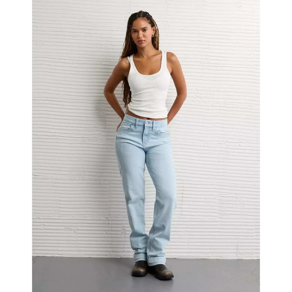 American Eagle 2 SHORT High Rise Curvy Straight Leg Jeans Light Wash